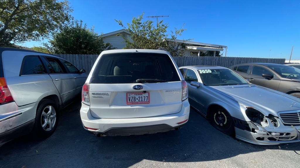 Subaru Forester 2.5X Touring 2011