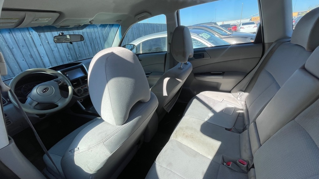 Subaru Forester 2.5X Touring 2011