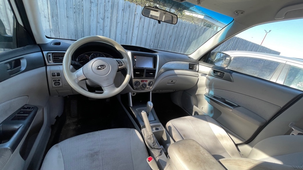 Subaru Forester 2.5X Touring 2011