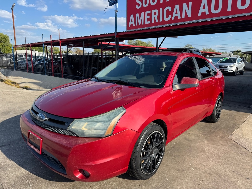 2010 Ford Focus SES Sedan