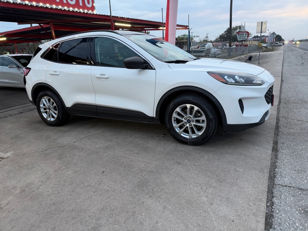 Ford Escape Hybrid SE 2022