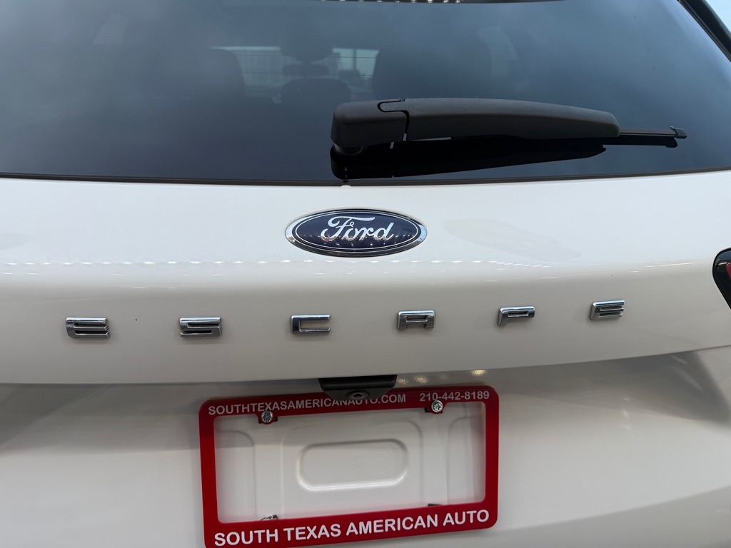 Ford Escape Hybrid SE 2022