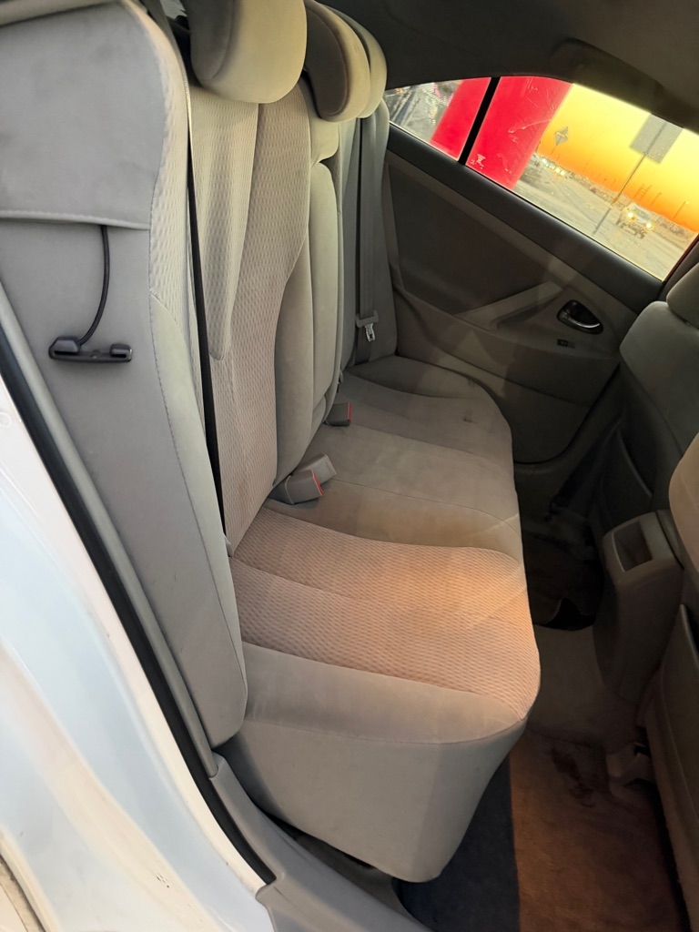 Toyota Camry SE 6-Spd MT 2010