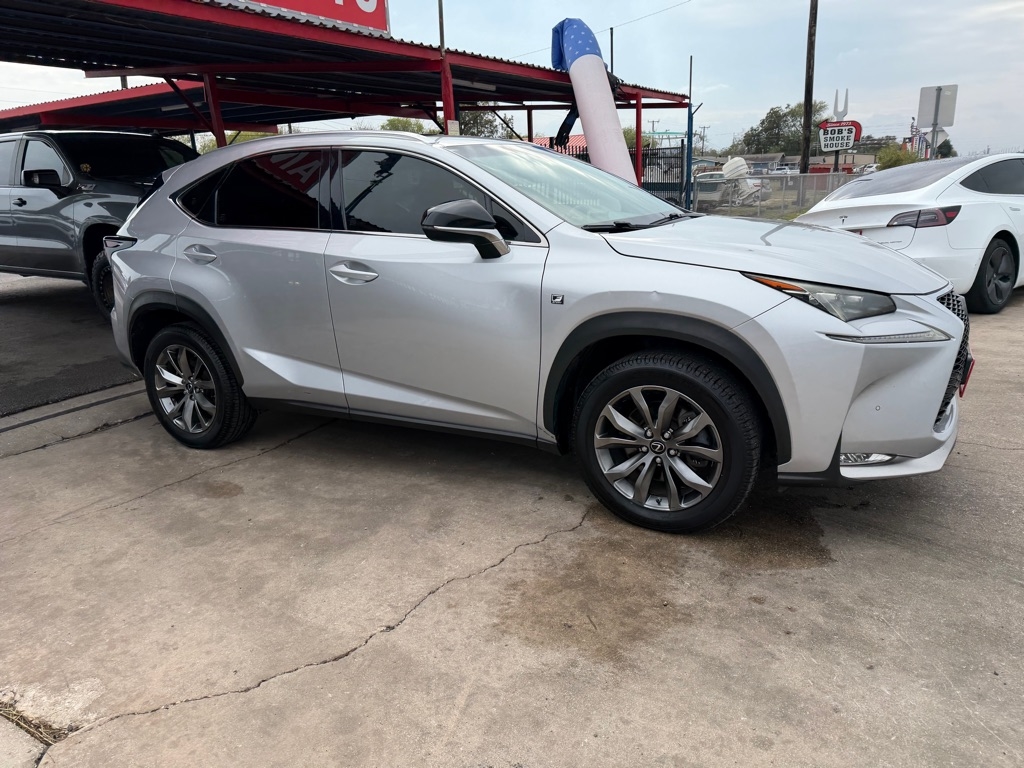 Lexus NX 200t FWD 2016