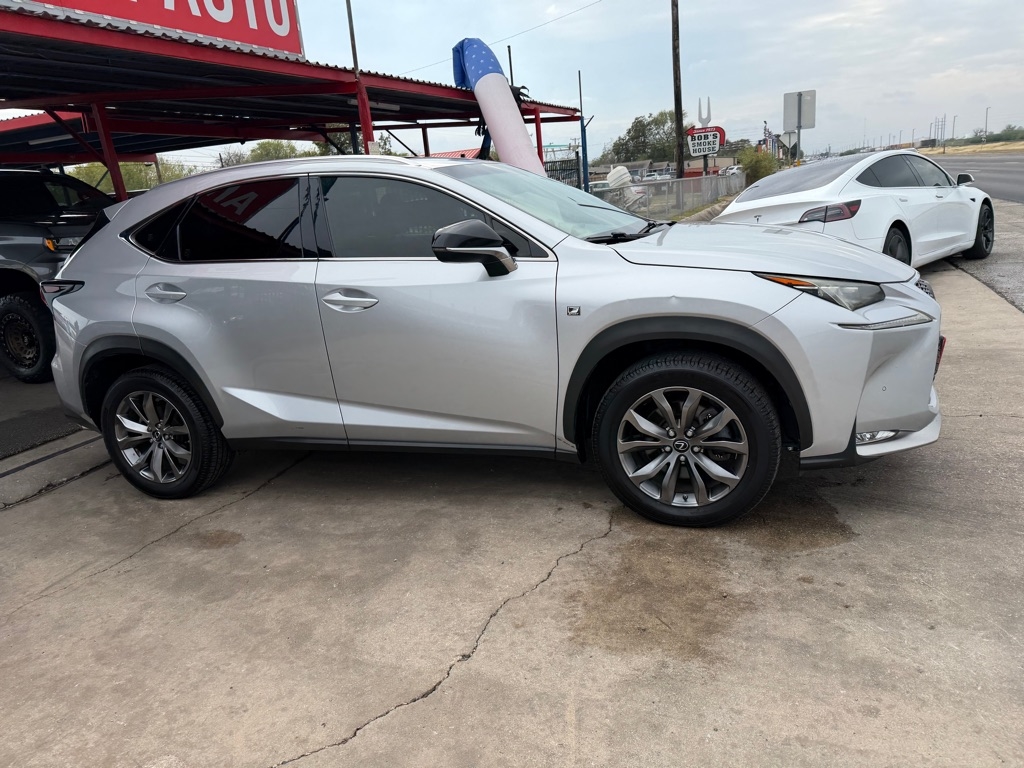 Lexus NX 200t FWD 2016