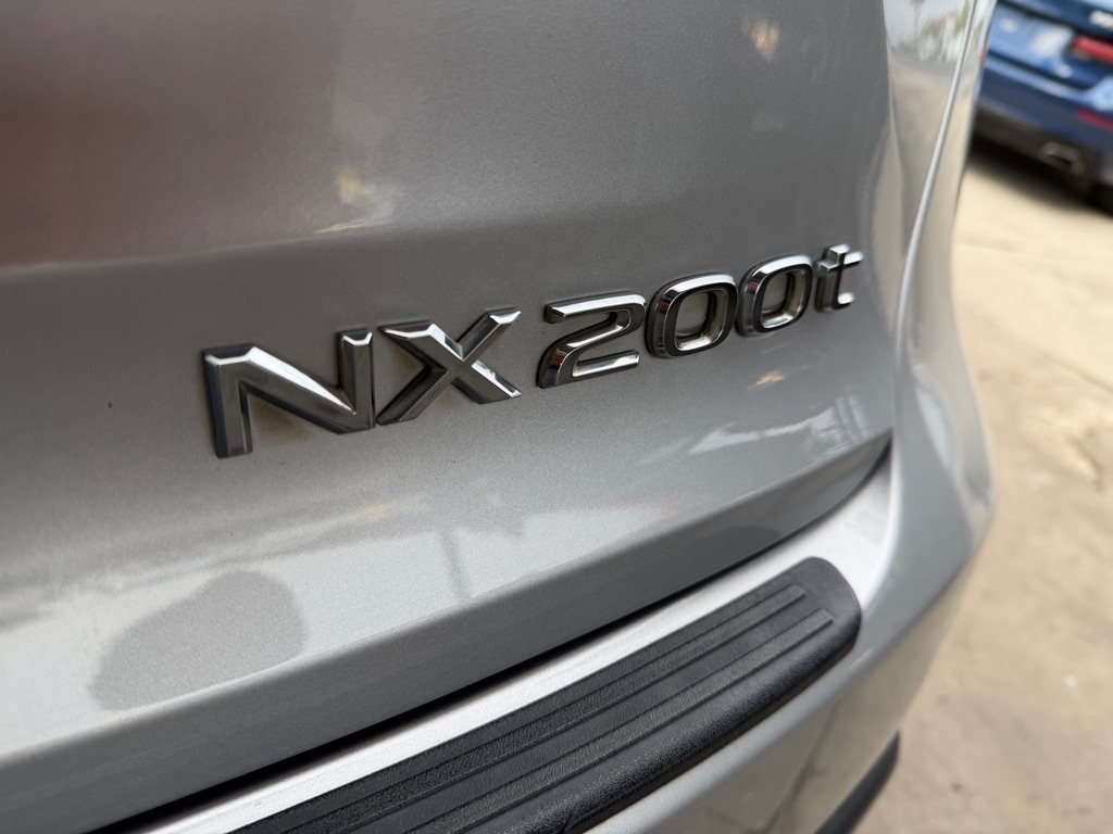 Lexus NX 200t FWD 2016