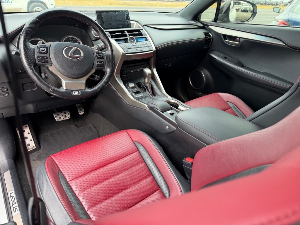 Lexus NX 200t FWD 2016