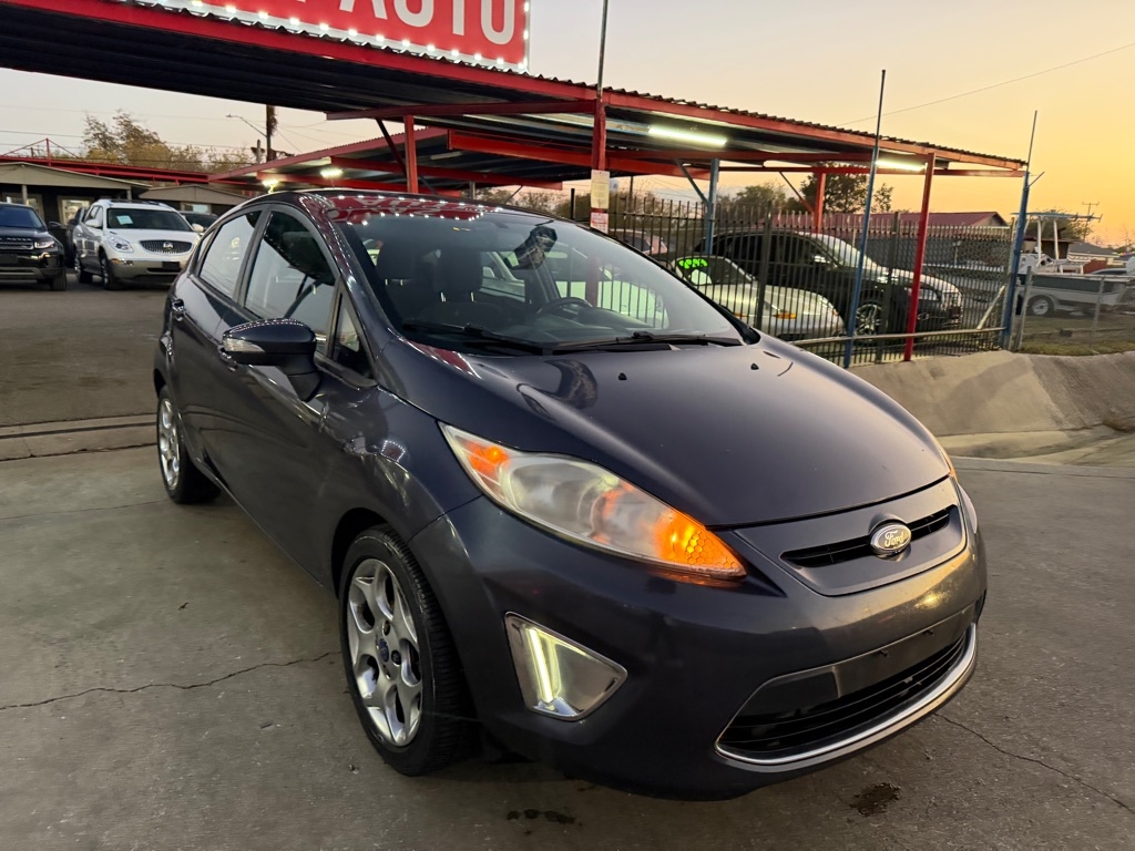 Ford Fiesta SES Hatchback 2012