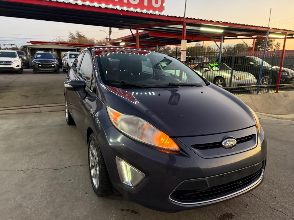 Ford Fiesta SES Hatchback 2012