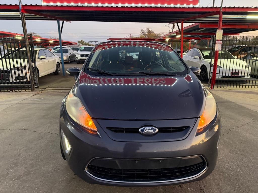 Ford Fiesta SES Hatchback 2012