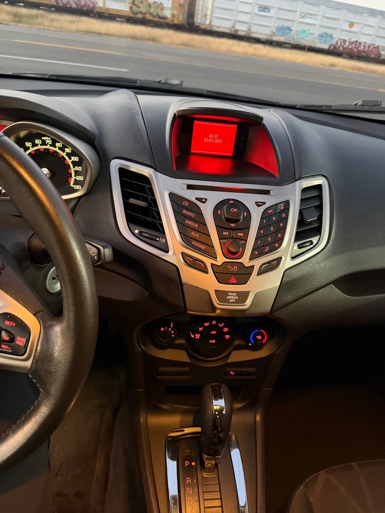 Ford Fiesta SES Hatchback 2012