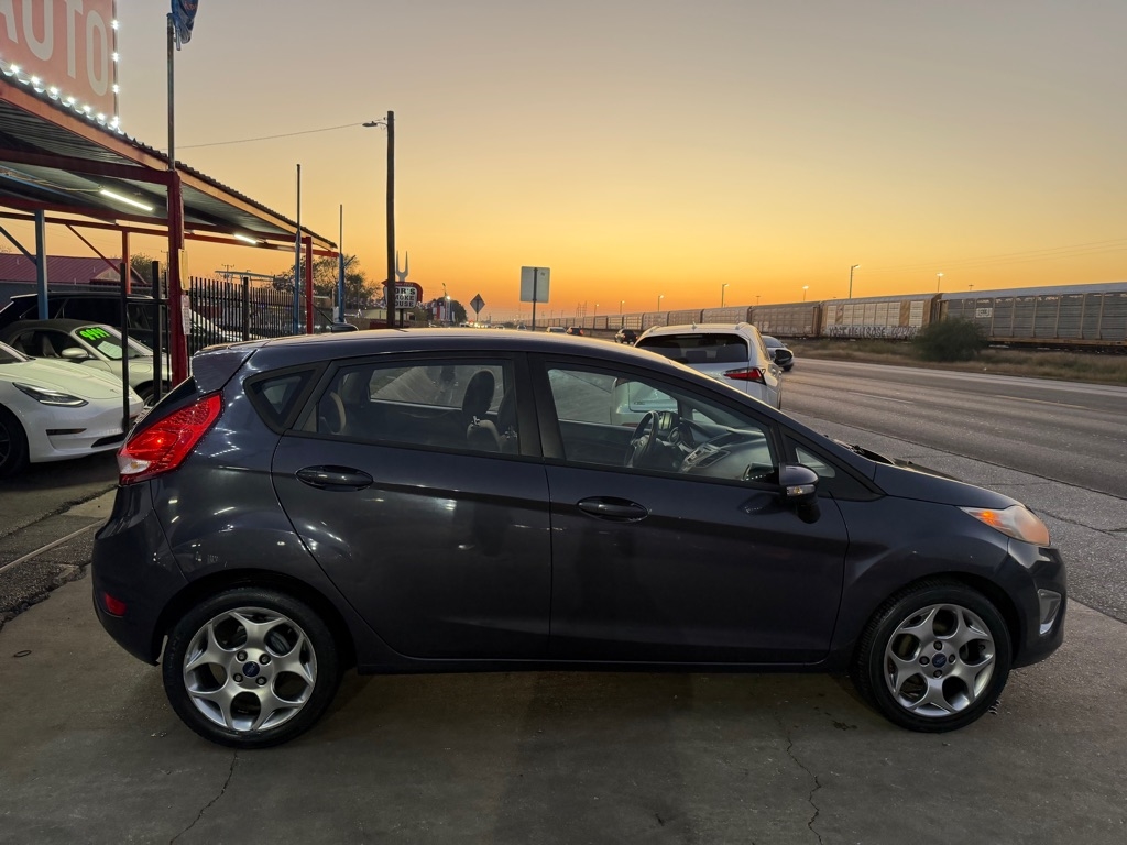 Ford Fiesta SES Hatchback 2012