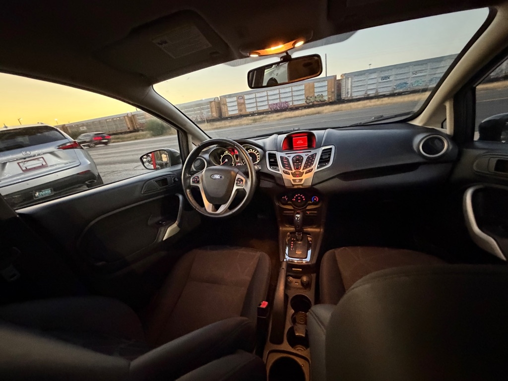 Ford Fiesta SES Hatchback 2012