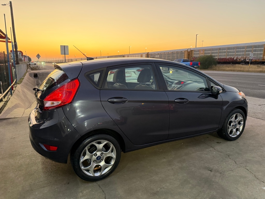 Ford Fiesta SES Hatchback 2012