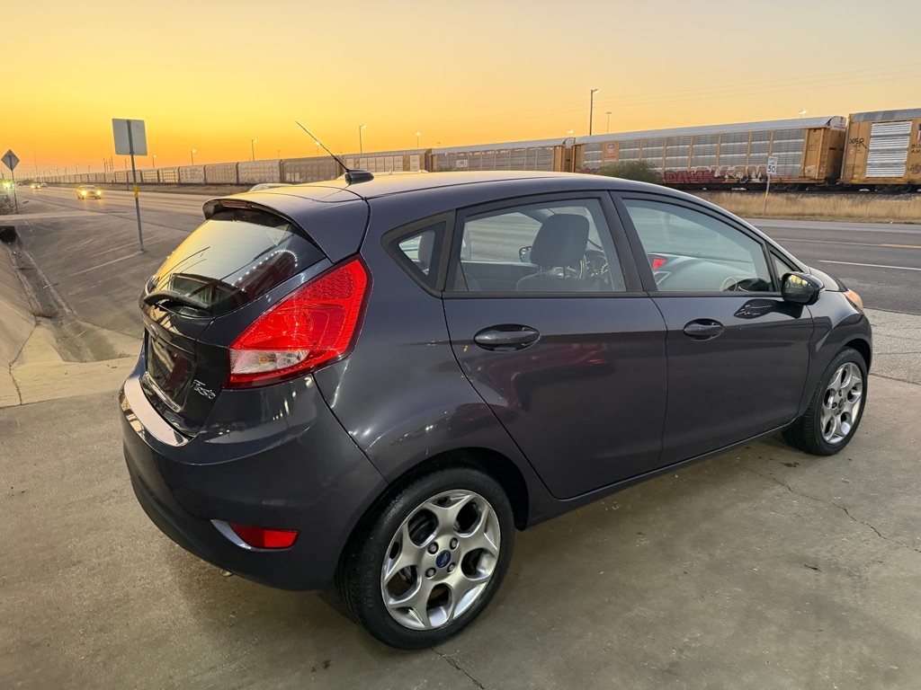 Ford Fiesta SES Hatchback 2012