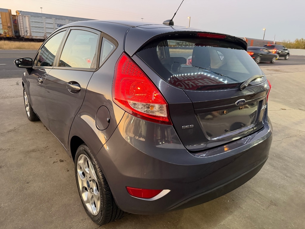 Ford Fiesta SES Hatchback 2012