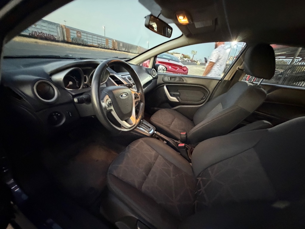 Ford Fiesta SES Hatchback 2012