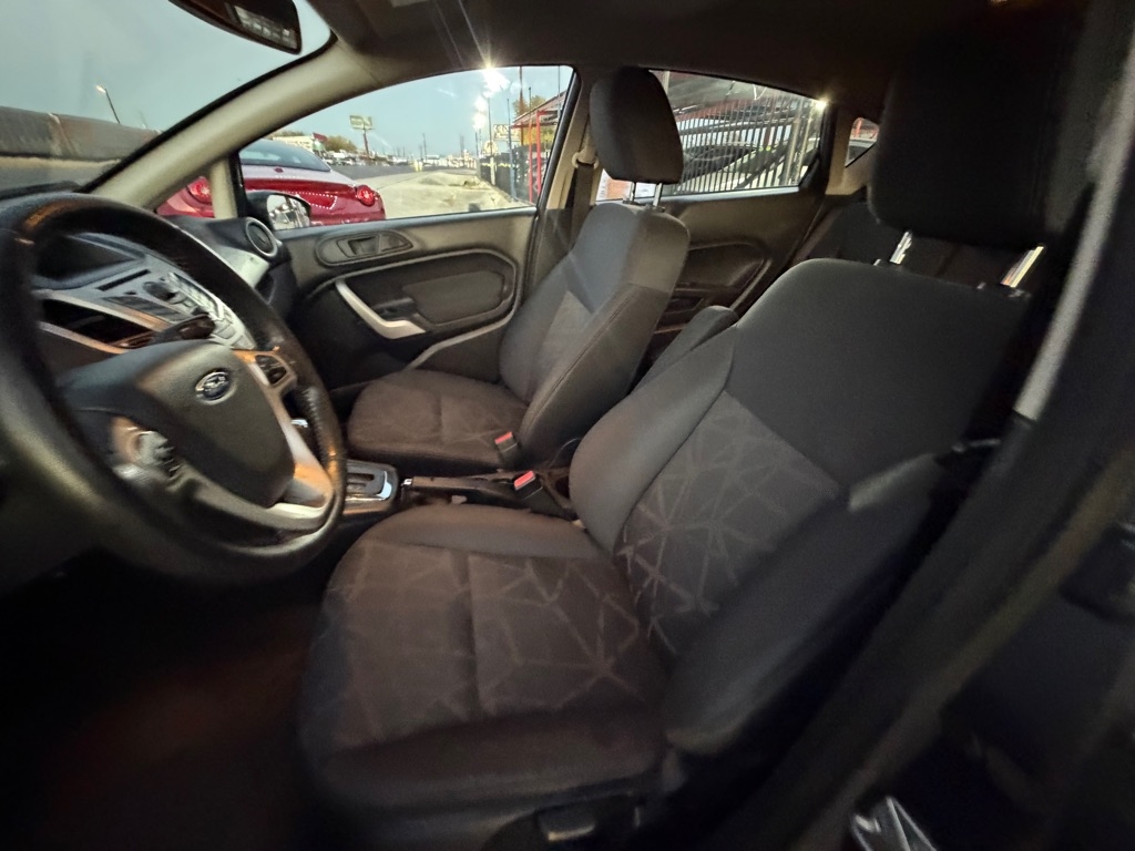 Ford Fiesta SES Hatchback 2012