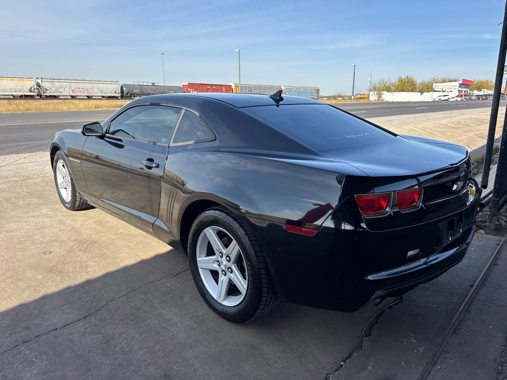Chevrolet Camaro LT1 Coupe 2011