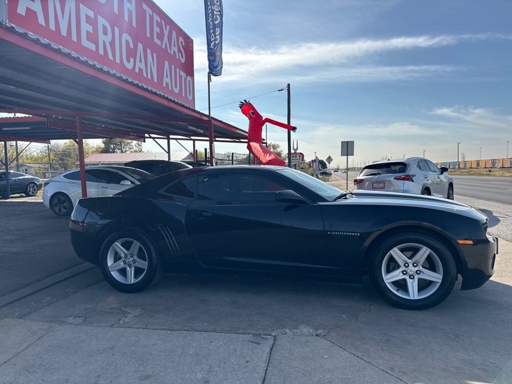 Chevrolet Camaro LT1 Coupe 2011