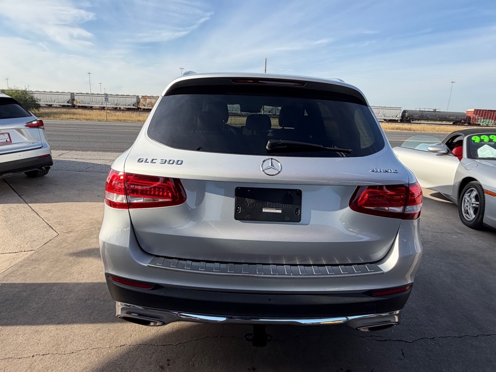 Mercedes-Benz GLC-Class GLC300 4MATIC 2016
