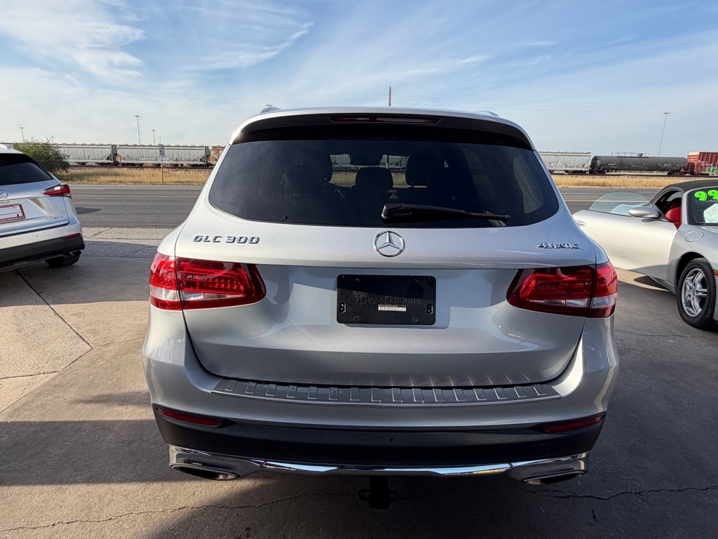 Mercedes-Benz GLC-Class GLC300 4MATIC 2016