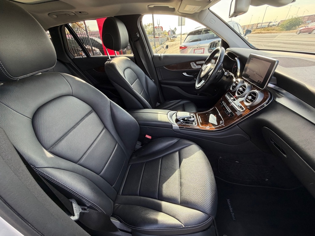 Mercedes-Benz GLC-Class GLC300 4MATIC 2016