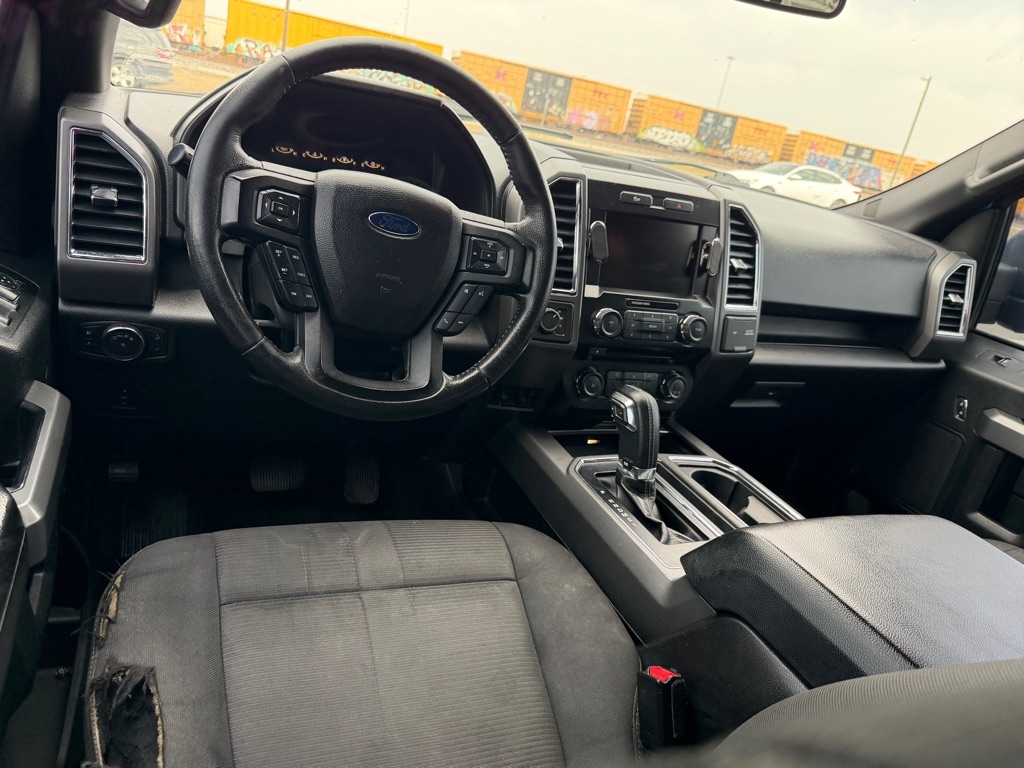Ford F-150 XL SuperCrew 5.5-ft. Bed 4WD 2015