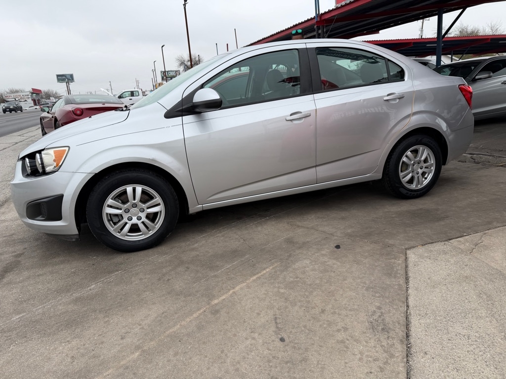 Chevrolet Sonic LS Auto Sedan 2013