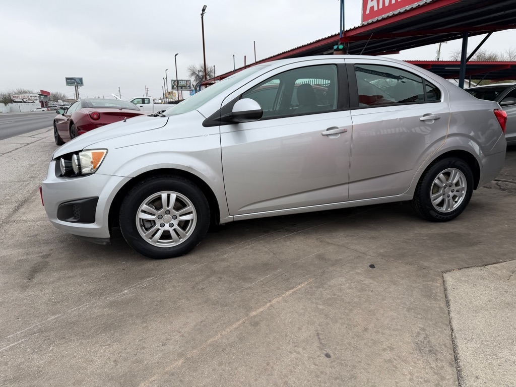 Chevrolet Sonic LS Auto Sedan 2013