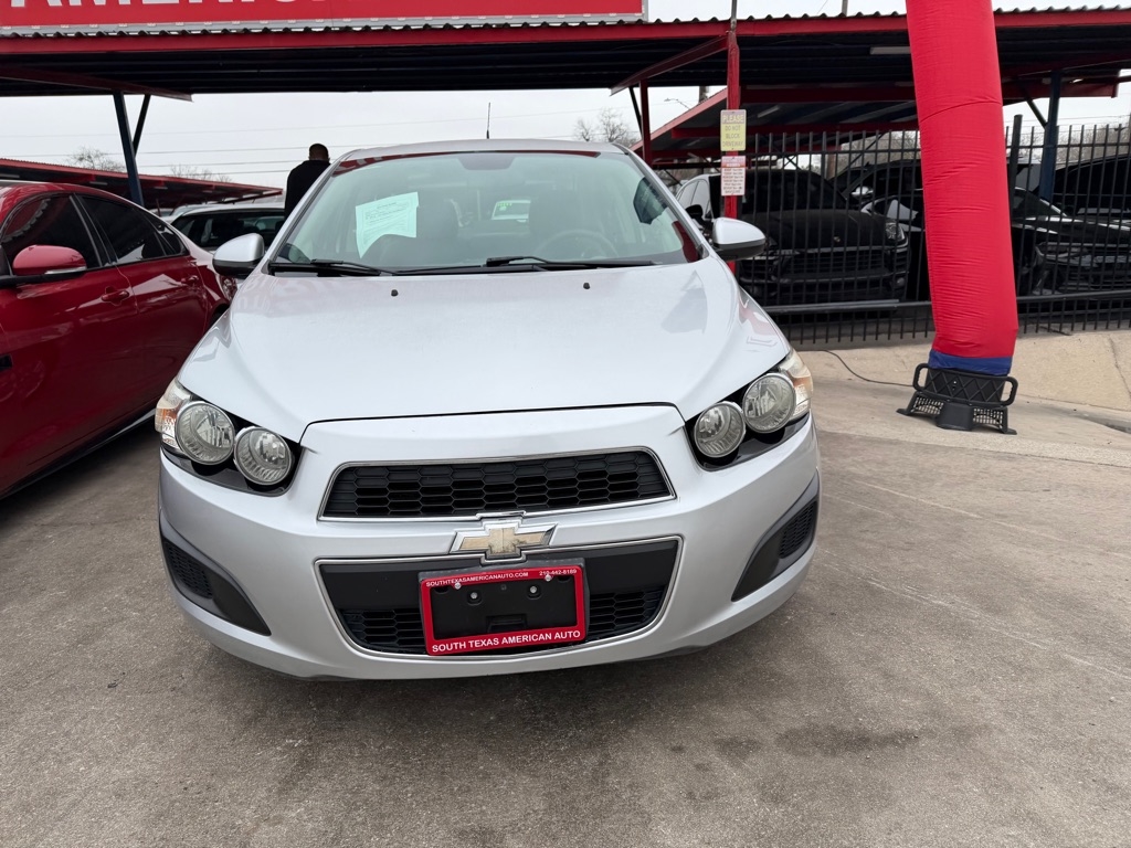Chevrolet Sonic LS Auto Sedan 2013