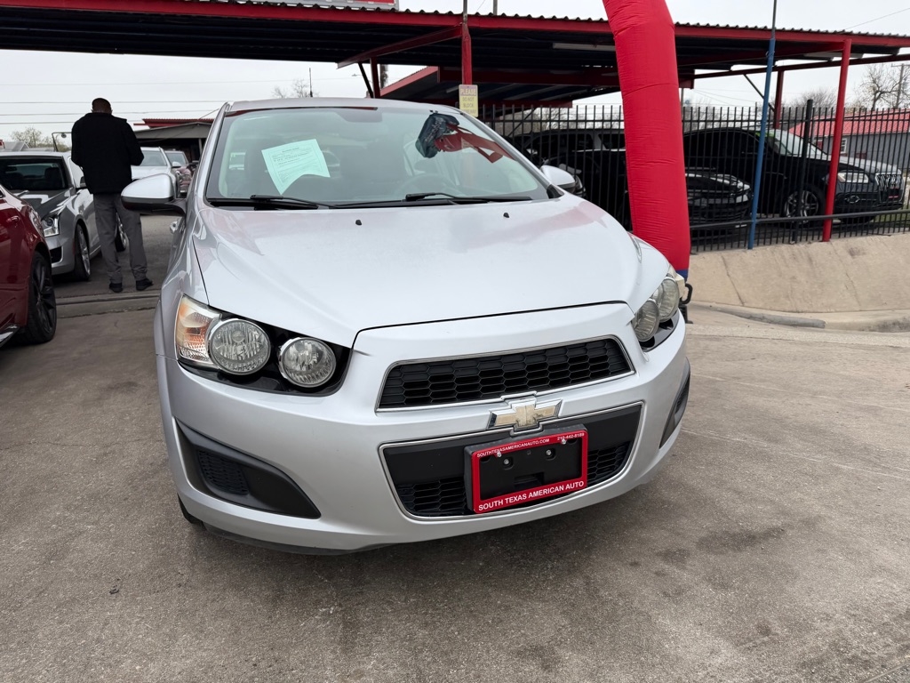 Chevrolet Sonic LS Auto Sedan 2013