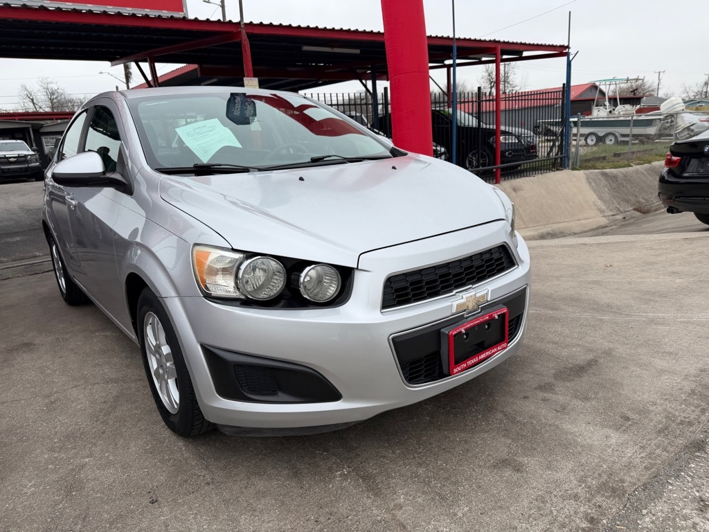 Chevrolet Sonic LS Auto Sedan 2013