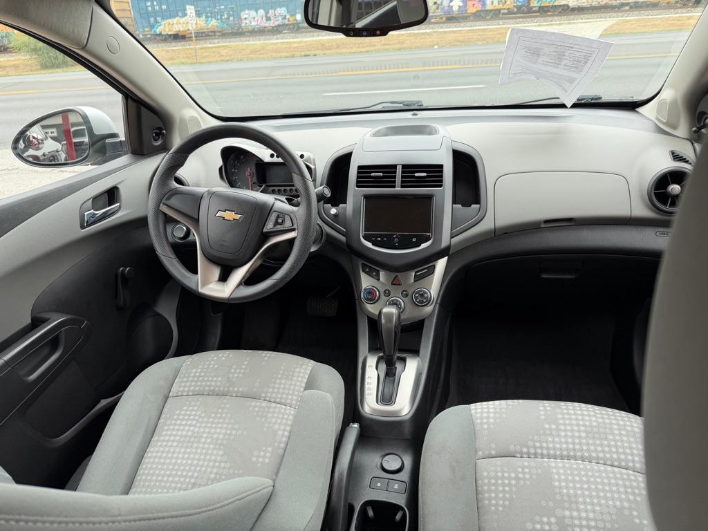 Chevrolet Sonic LS Auto Sedan 2013
