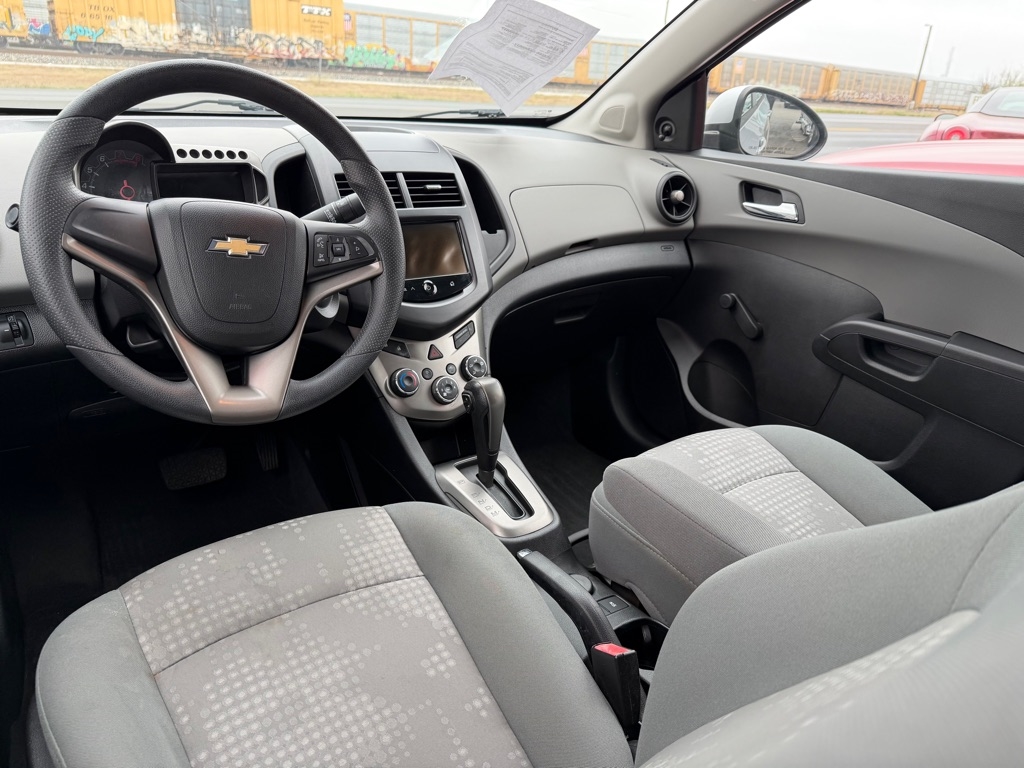Chevrolet Sonic LS Auto Sedan 2013