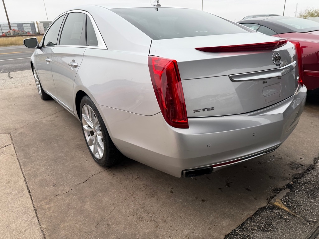 Cadillac XTS Luxury FWD 2014