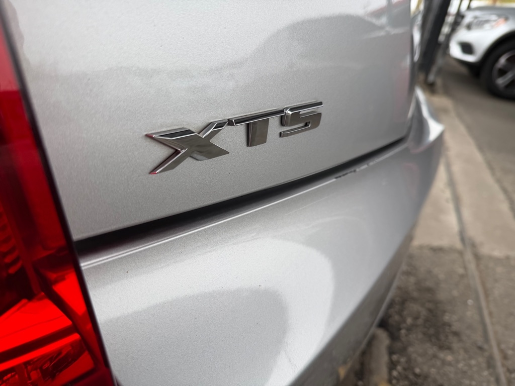 Cadillac XTS Luxury FWD 2014