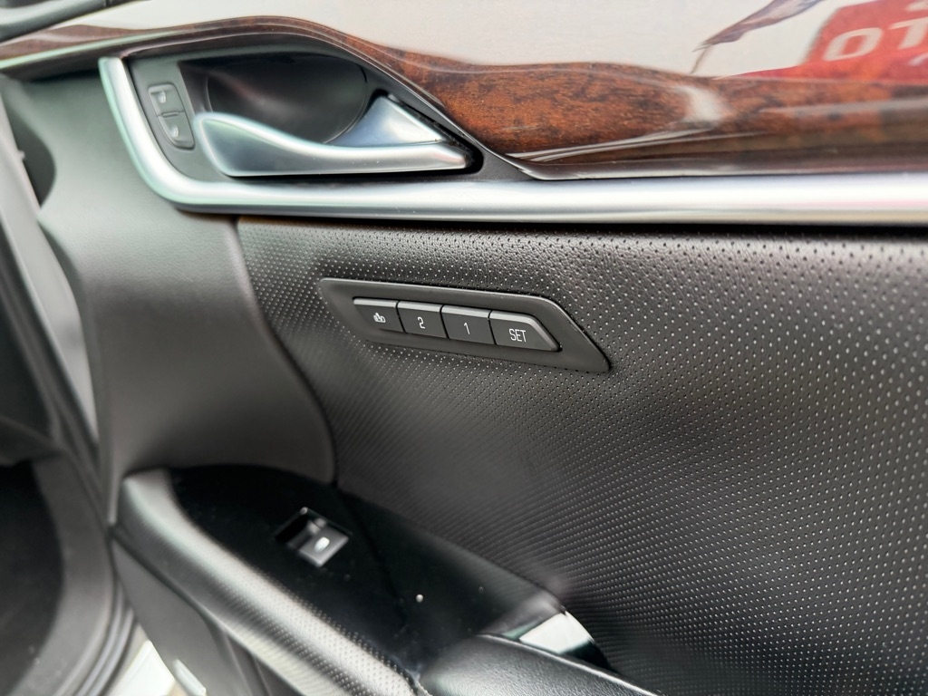 Cadillac XTS Luxury FWD 2014