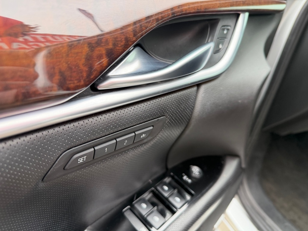 Cadillac XTS Luxury FWD 2014