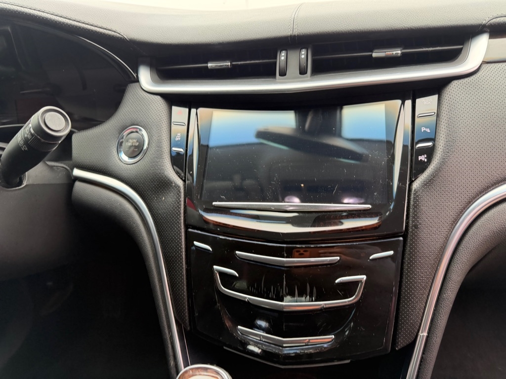 Cadillac XTS Luxury FWD 2014