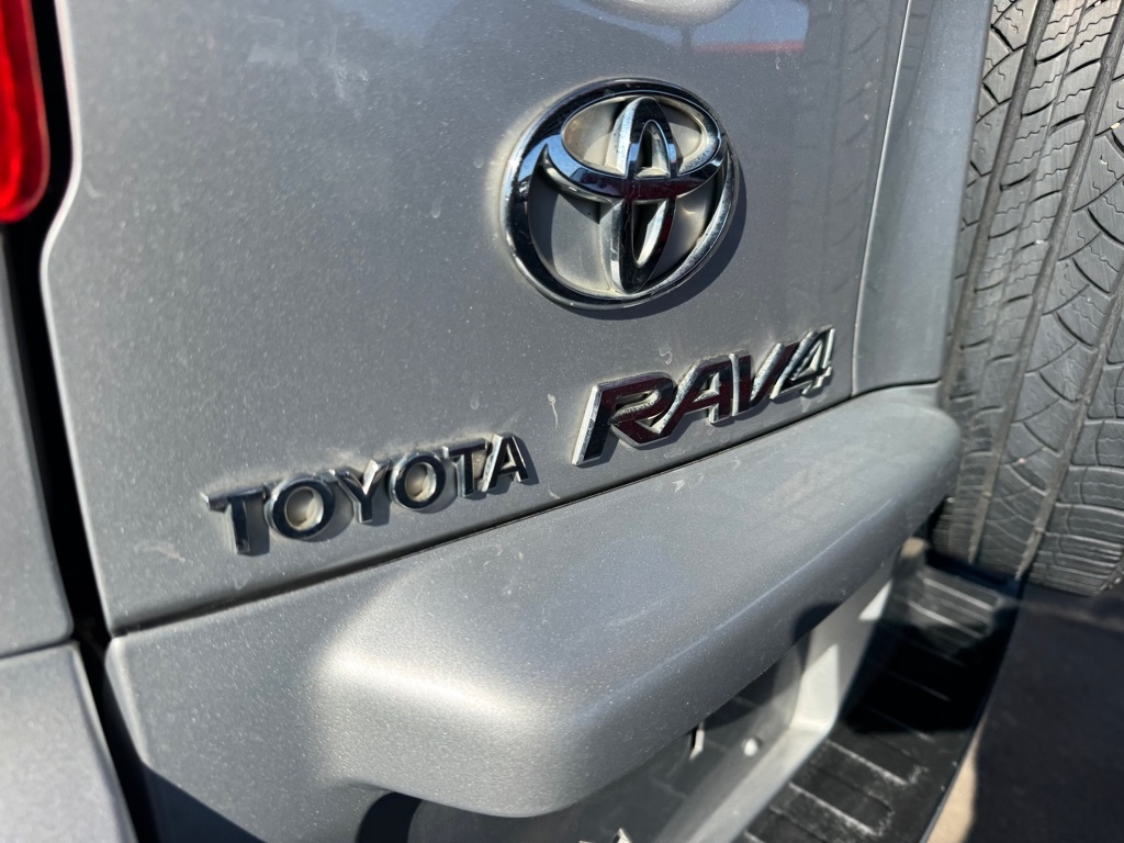 Toyota RAV4 Sport V6 2WD 2009