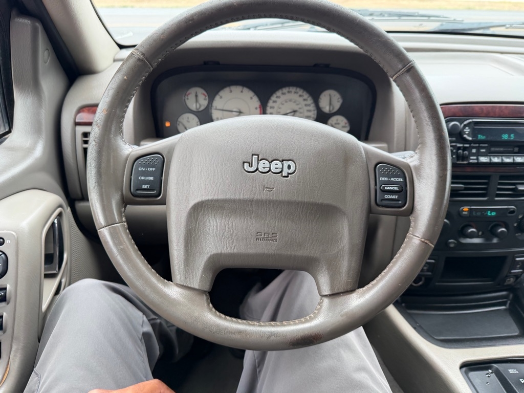 Jeep Grand Cherokee Limited 2WD 2004