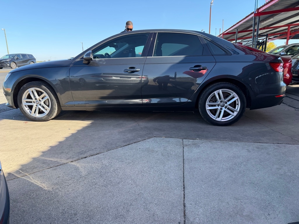 Audi A4 2.0T Premium Sedan 2017