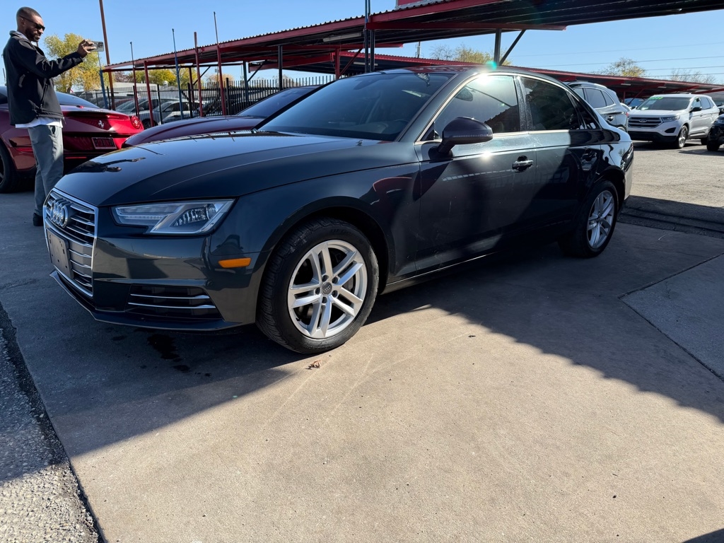 Audi A4 2.0T Premium Sedan 2017