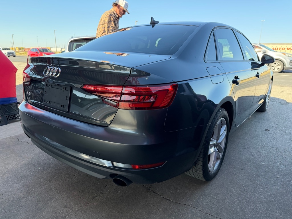 Audi A4 2.0T Premium Sedan 2017