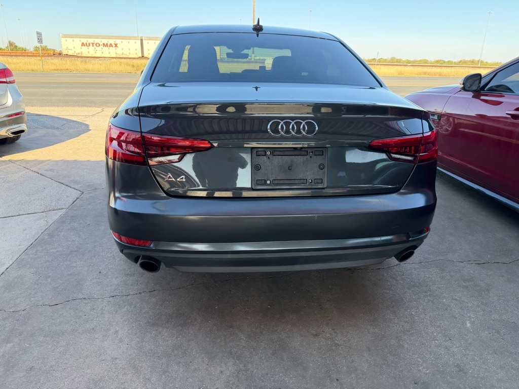 Audi A4 2.0T Premium Sedan 2017