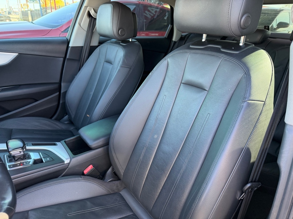 Audi A4 2.0T Premium Sedan 2017