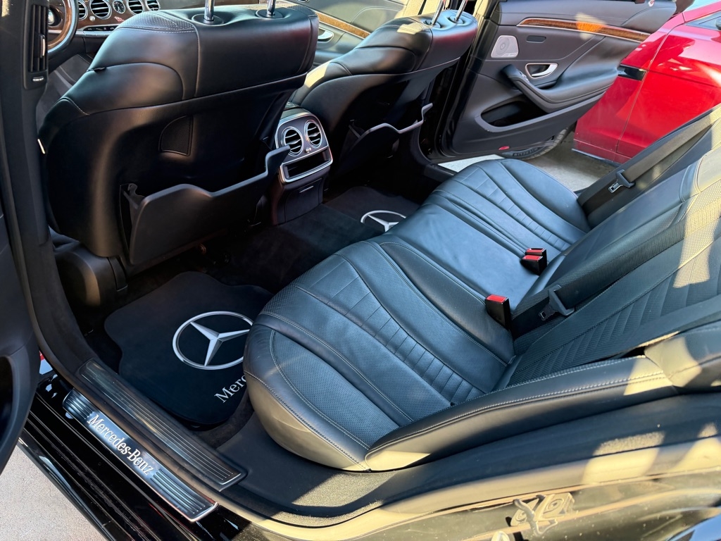 Mercedes-Benz S-Class S550 4MATIC 2015