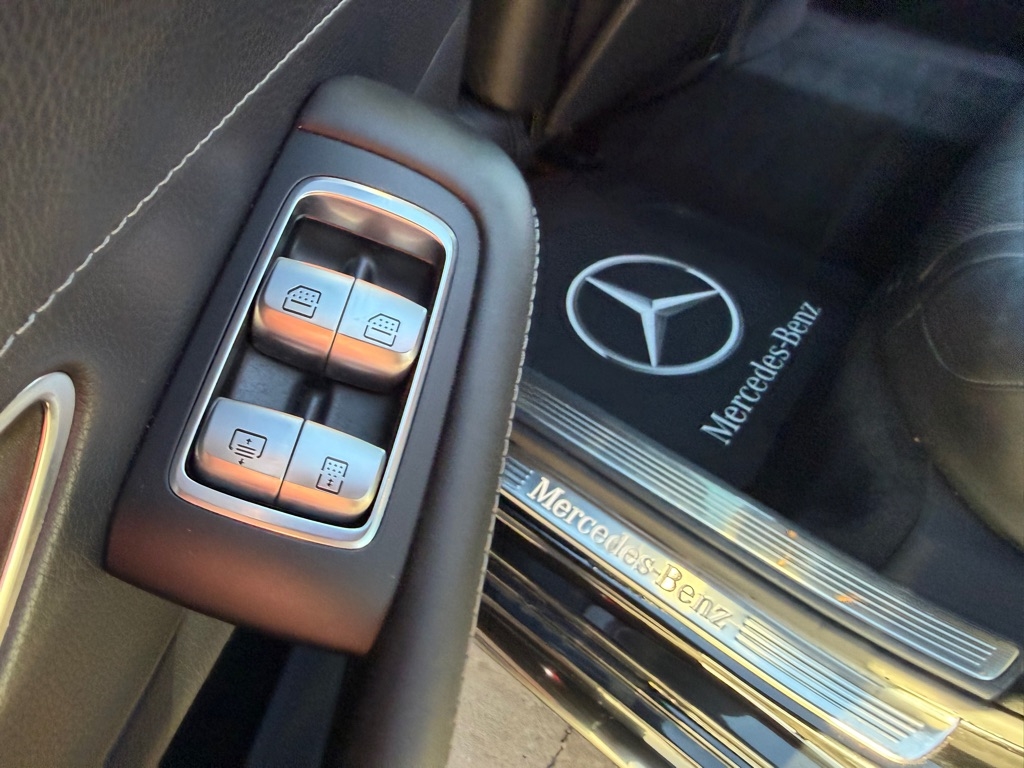 Mercedes-Benz S-Class S550 4MATIC 2015