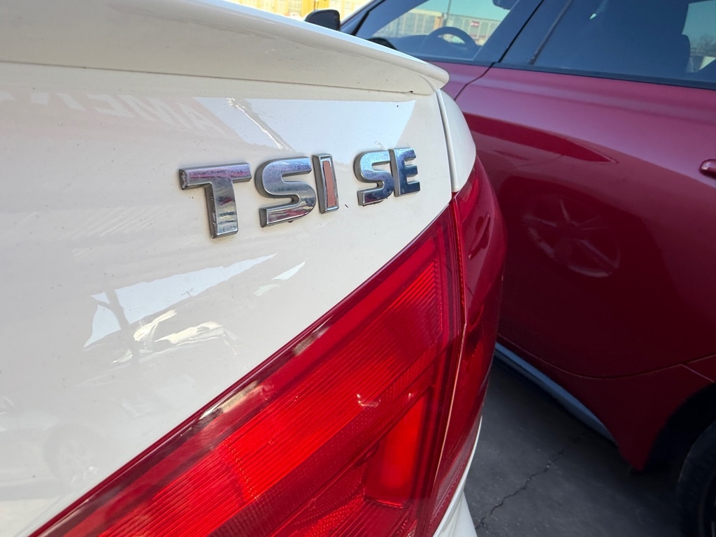 Volkswagen Passat SE 6A 2015